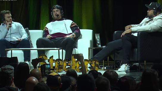 Steelers' Cam Heyward Warns Kenny Pickett To Not Get Too Aggressive After Savage Hit By The Bills' Shaq Lawson (Kenny Pickett)